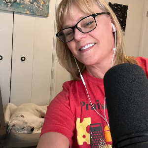 Melissa Joy Dobbins, MS, RDN, CDCES, Instagram: Podcasting